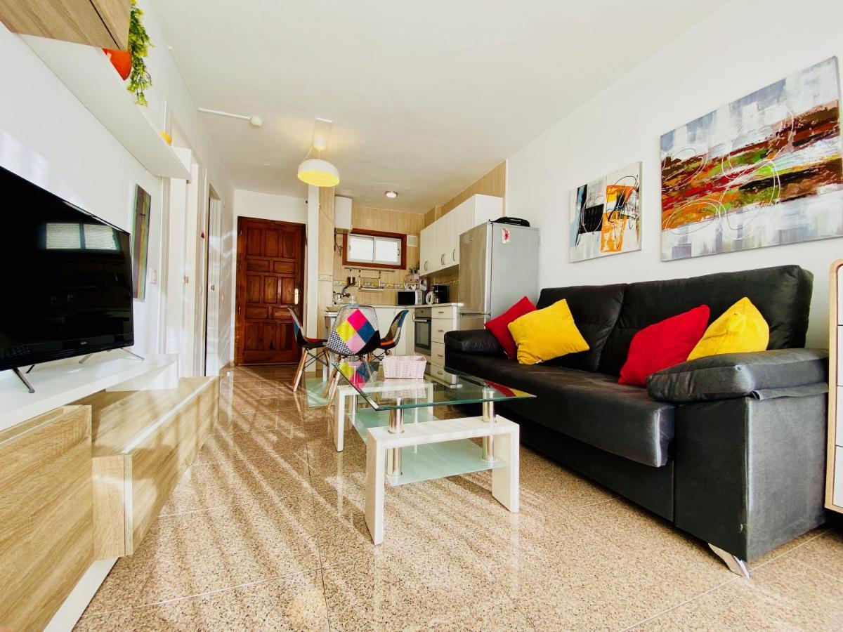 Orange And White Apartment In Yumbo San Bartolomé Eksteriør billede