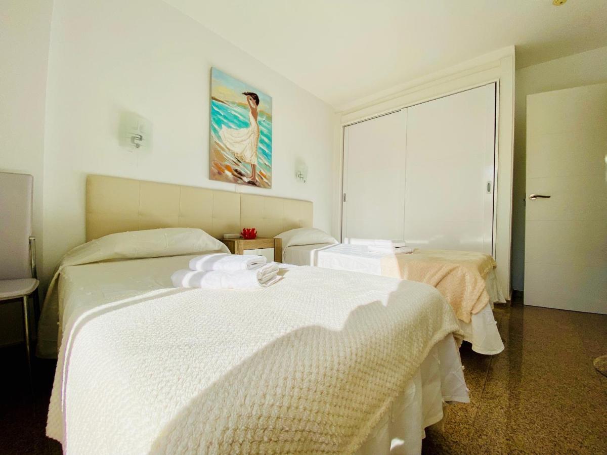Orange And White Apartment In Yumbo San Bartolomé Eksteriør billede
